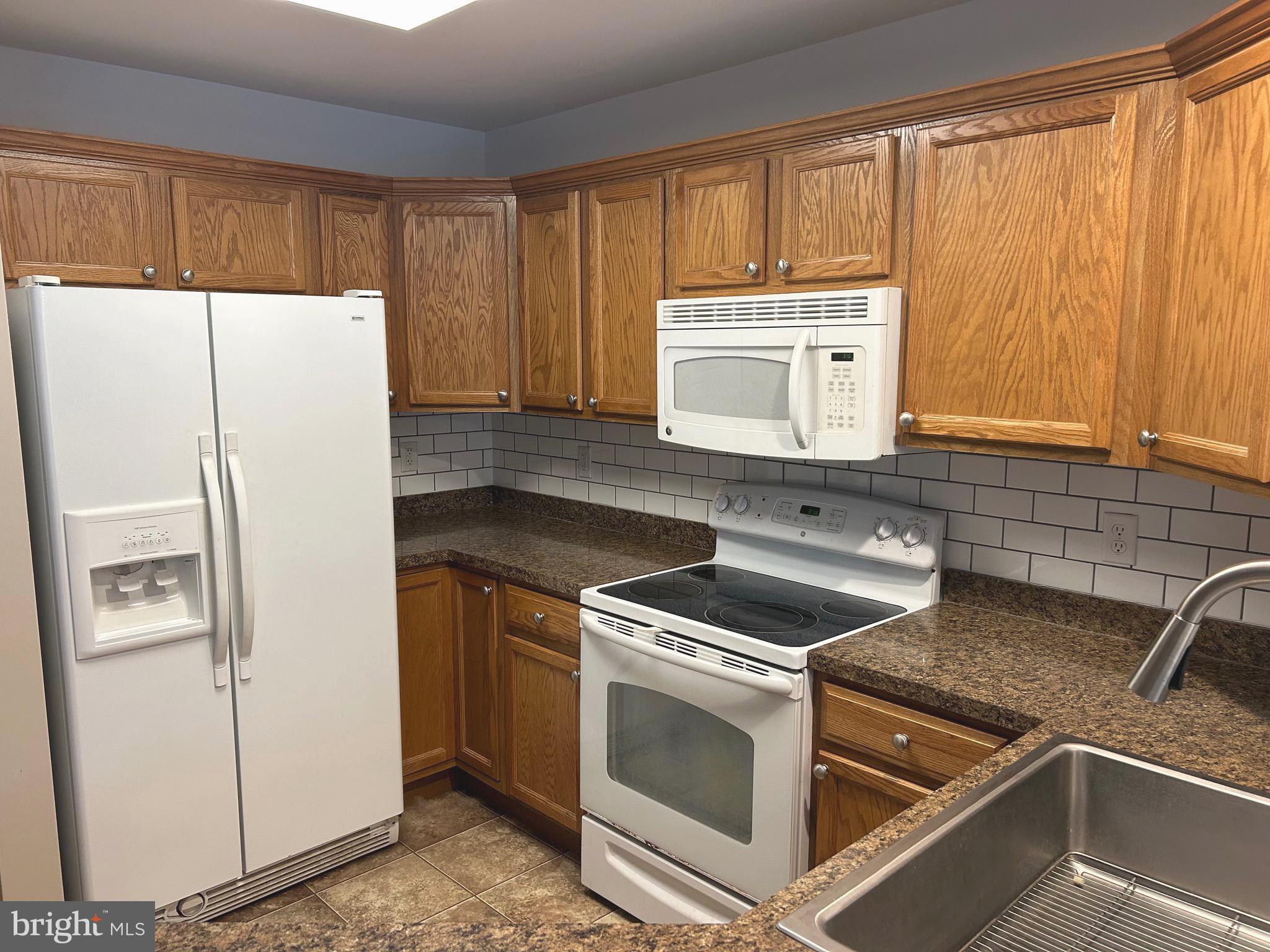 132 Oaklea Road Harrisburg, PA 17110 - Photo 8 of 56