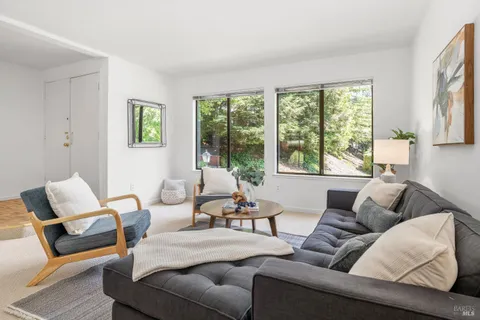$629,000 | 307 Scotia Lane, Novato, CA 94947