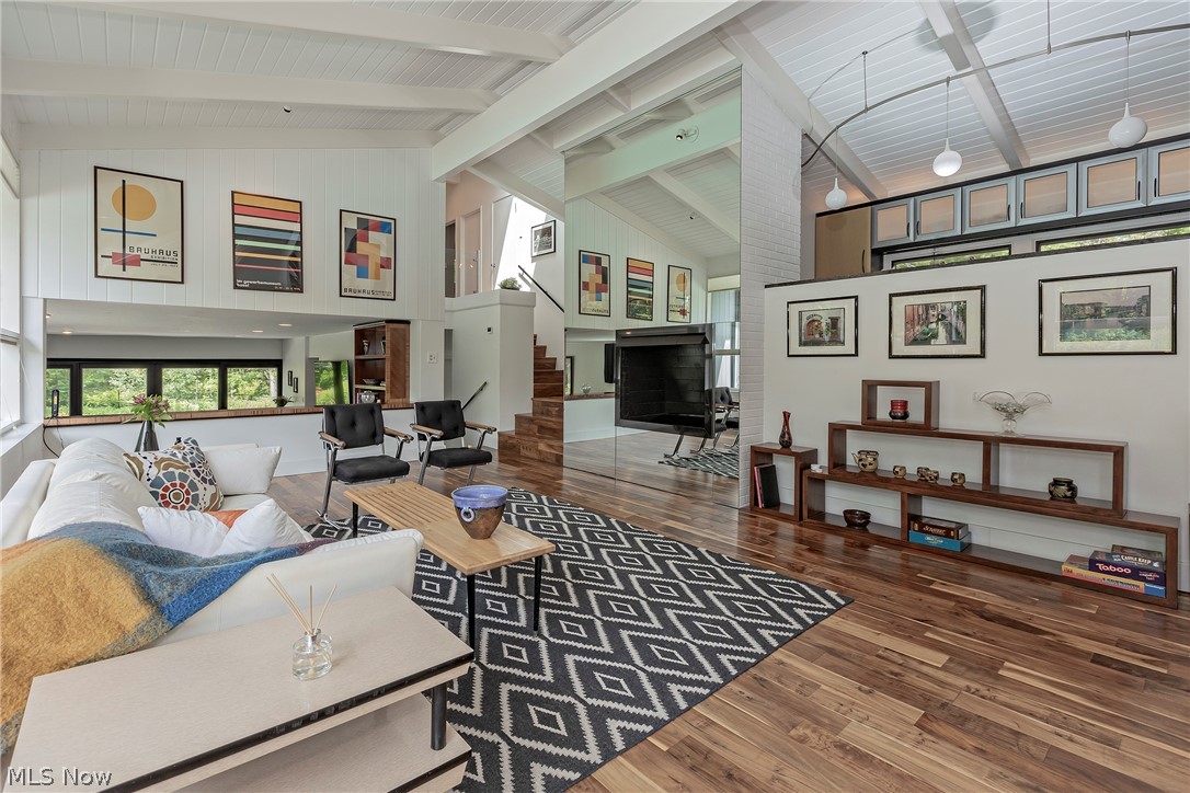 33000 Pinetree Road Cleveland, OH 44124 - Photo 11 of 31 Gallery Image 11