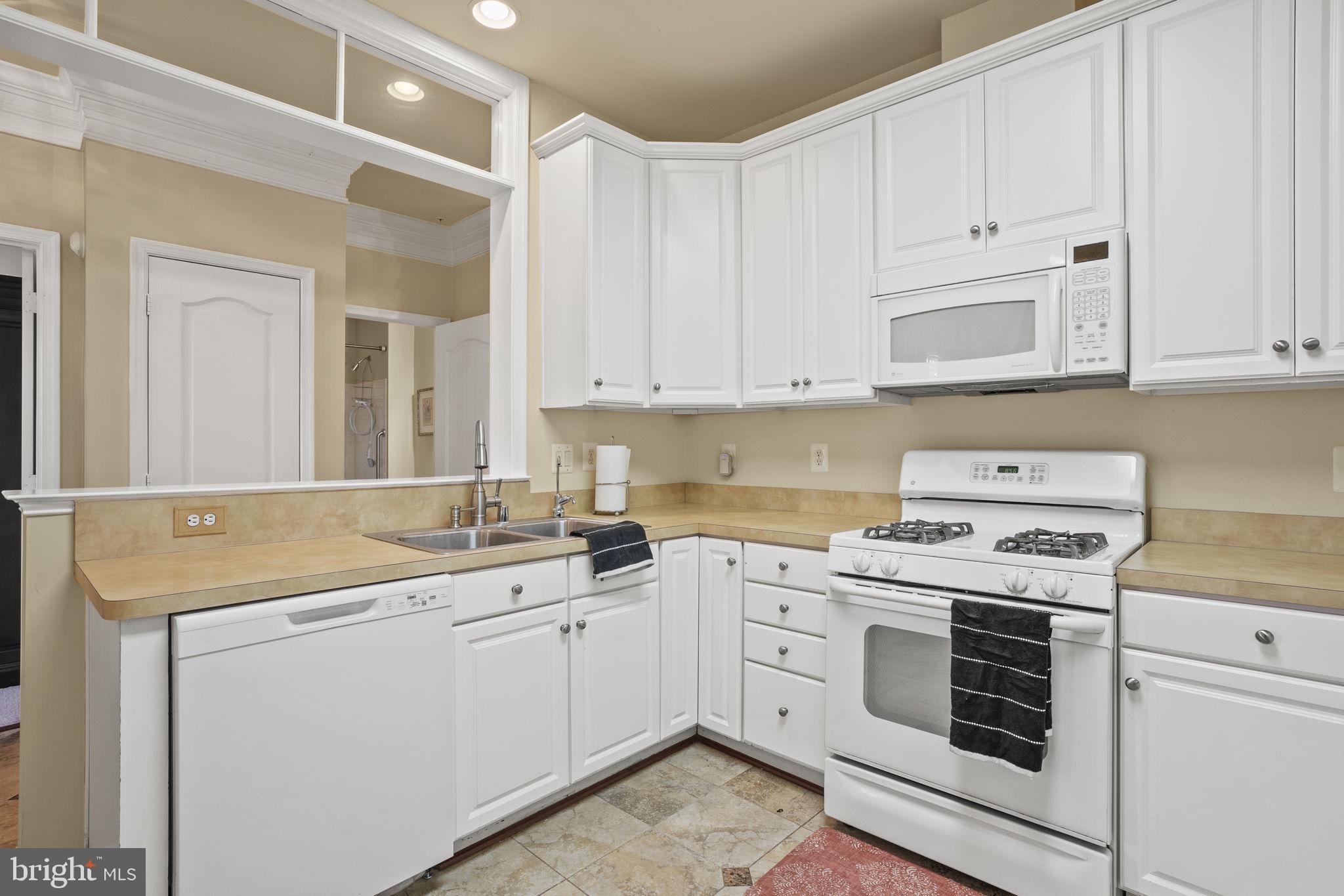 13214 Rabbit Chase Road Laurel, MD 20707 - Photo 9 of 38 Gallery Image 9
