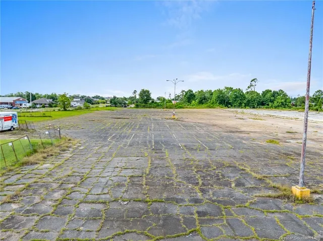 $2,700,000 | 3420 5th Avenue, Lake Charles, LA 70607