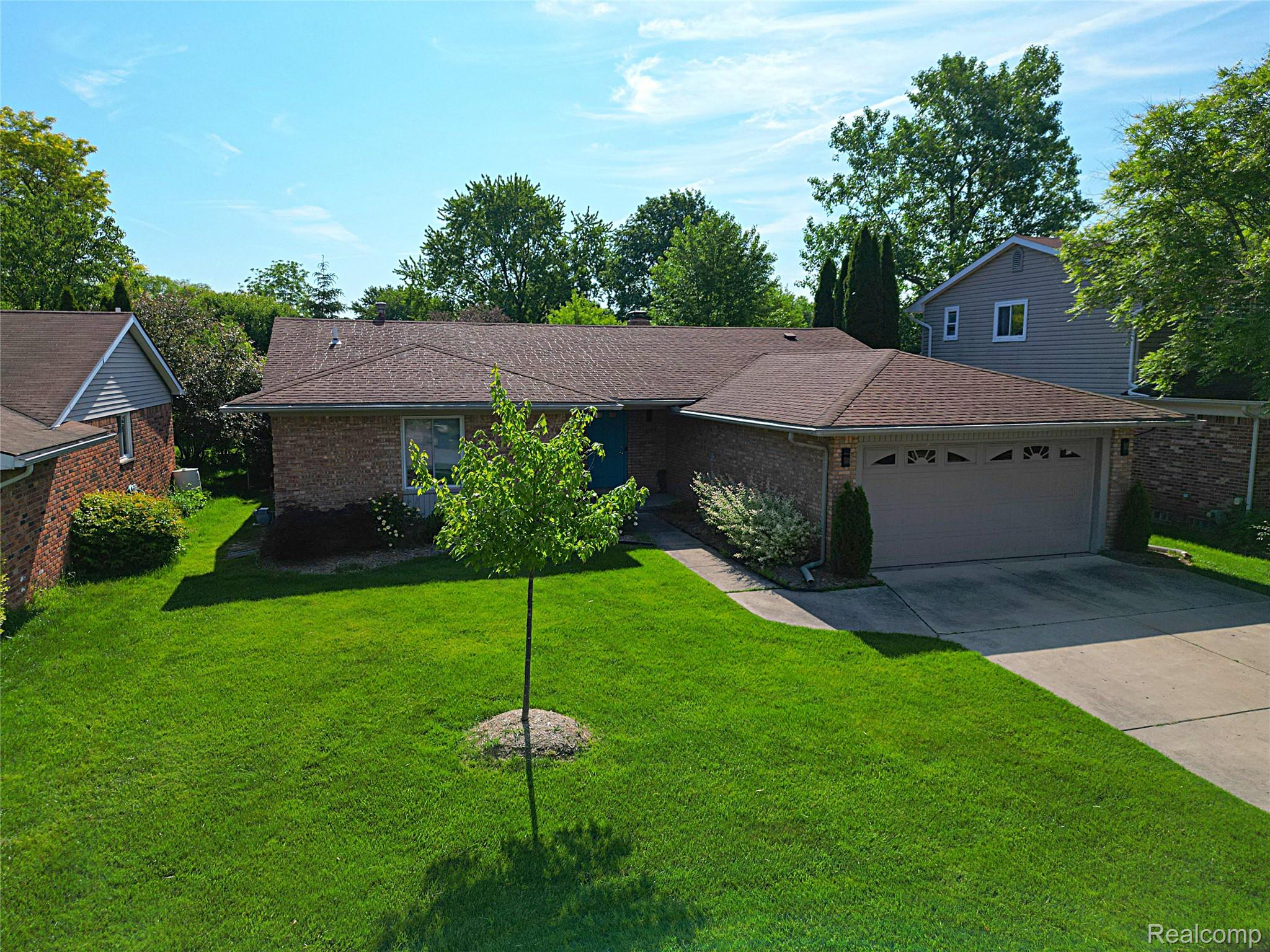 6198 Raintree Drive Canton, MI 48187 - Photo 1 of 53 DJI_0001_InPixio.jpg