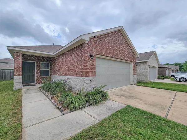 $2,000 | 24802 Winema Wds Lane, Houston, TX 77336
