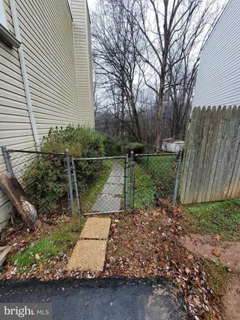 $3,300 | 16542 Sioux Lane, Gaithersburg, MD 20878