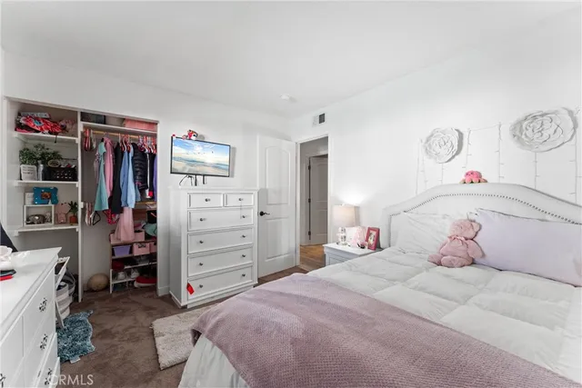 $1,275,000 | 207 East Blue Mountain Way, Claremont, CA 91711