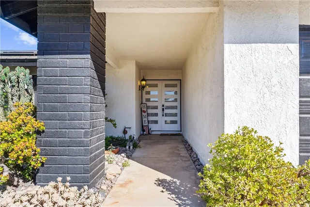 $1,275,000 | 207 East Blue Mountain Way, Claremont, CA 91711