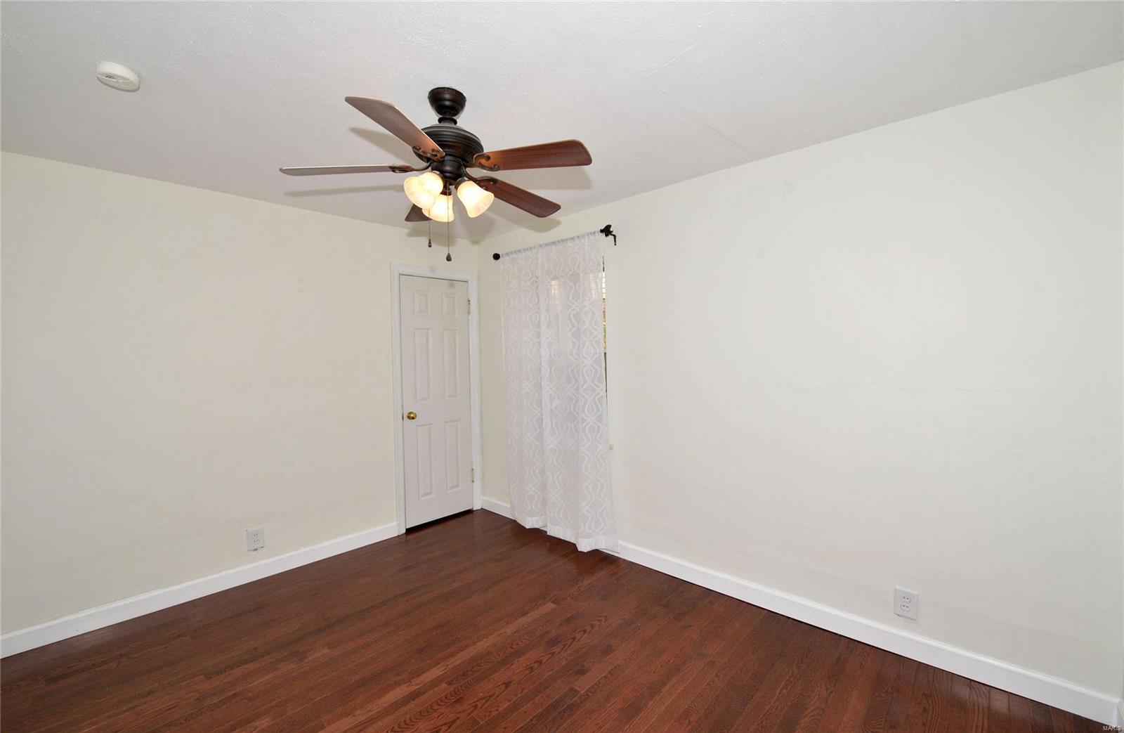 1626 Grant Road St. Louis, MO 63119 - Photo 11 of 18 Gallery Image 11