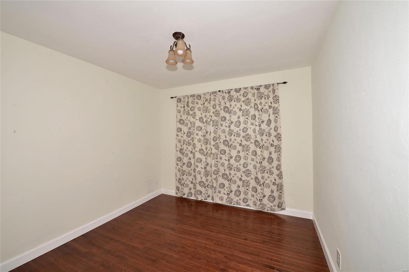1626 Grant Road St. Louis, MO 63119 - Photo 13 of 18 Gallery Image 13