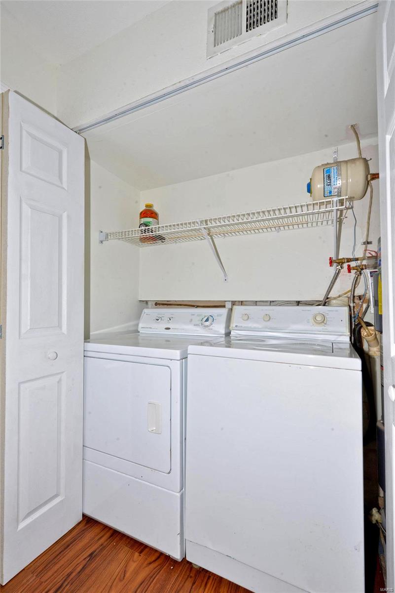 1626 Grant Road St. Louis, MO 63119 - Photo 14 of 18 Gallery Image 14