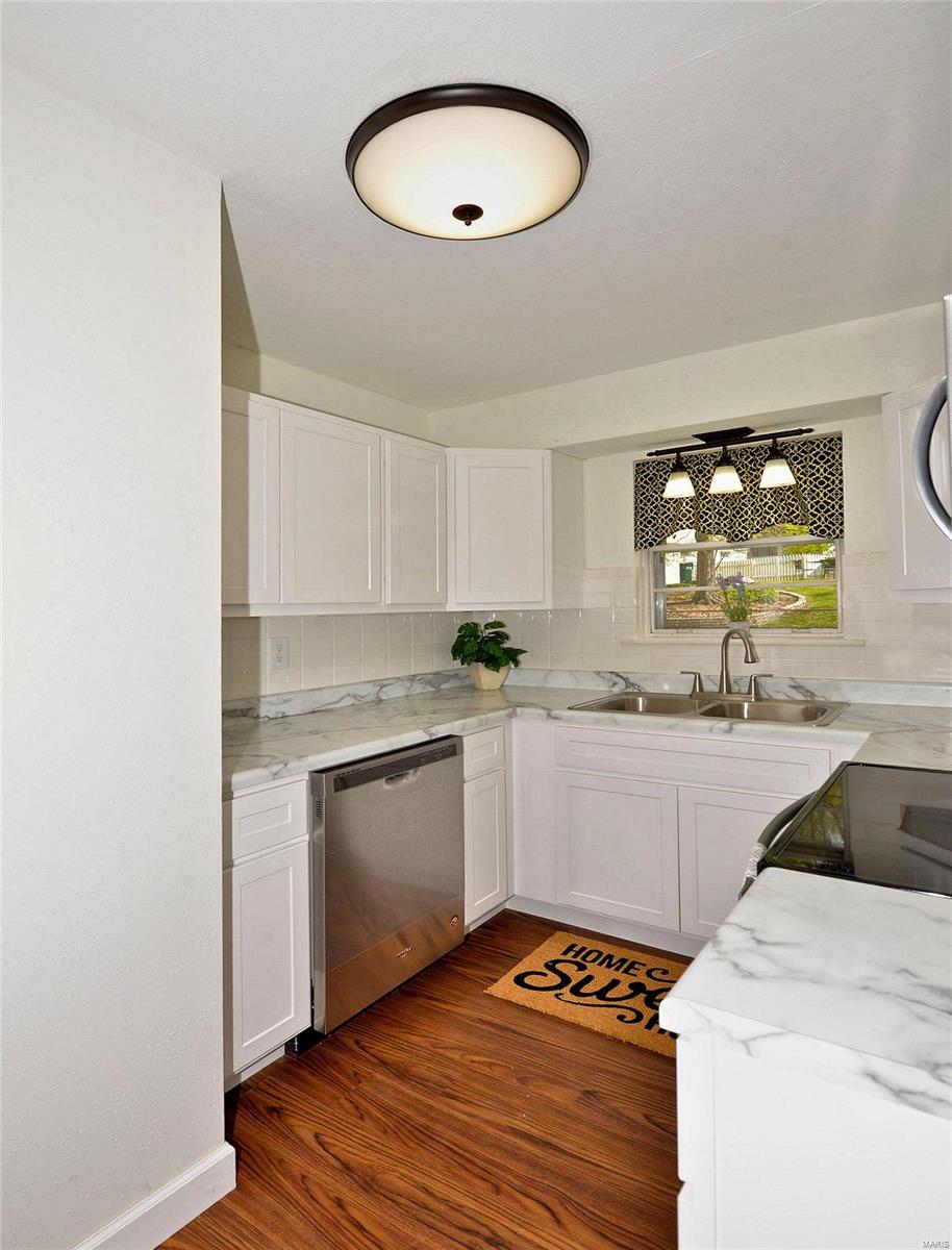 1626 Grant Road St. Louis, MO 63119 - Photo 9 of 18 Gallery Image 9