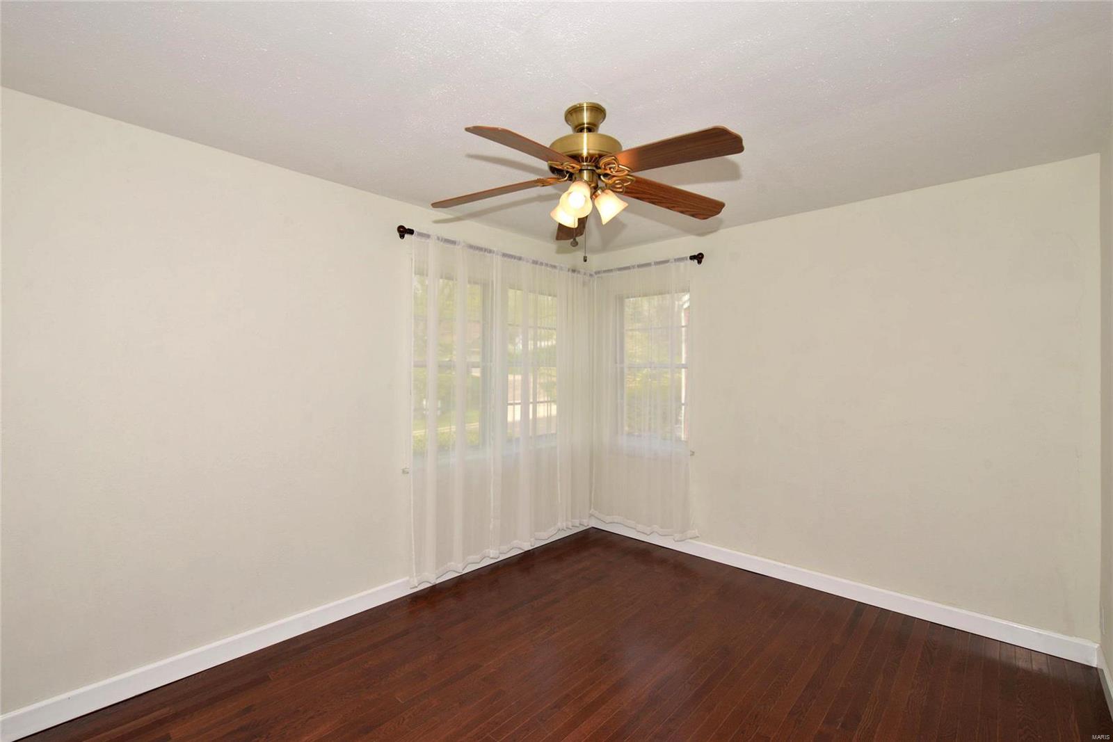 1626 Grant Road St. Louis, MO 63119 - Photo 10 of 18 Gallery Image 10