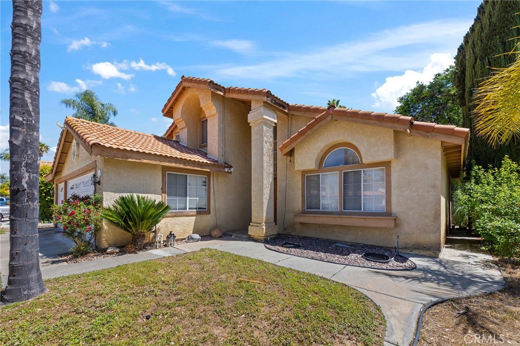 30343 Deer Meadow Road Temecula, CA 92591 - Photo 3 of 33
