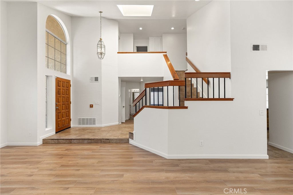 30343 Deer Meadow Road Temecula, CA 92591 - Photo 5 of 33