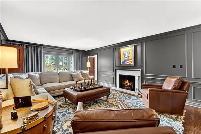 $3,750,000 | 1055 West 54th Street, Kansas City, MO 64113