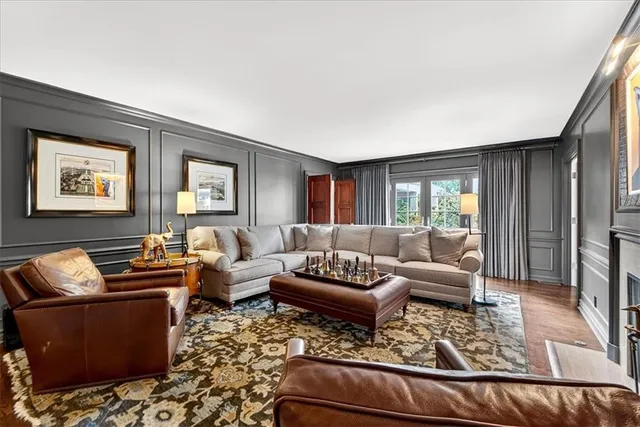 $3,750,000 | 1055 West 54th Street, Kansas City, MO 64113