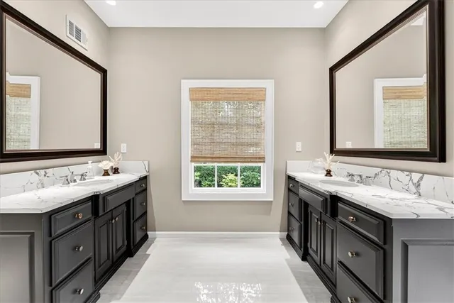 $3,750,000 | 1055 West 54th Street, Kansas City, MO 64113