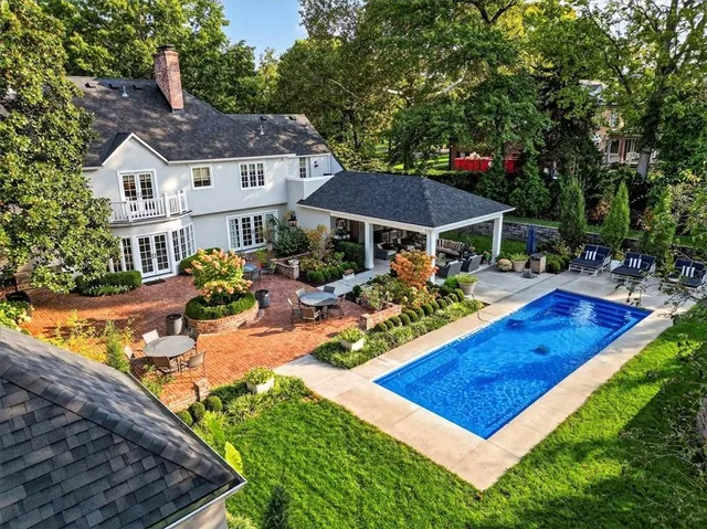 $3,750,000 | 1055 West 54th Street, Kansas City, MO 64113