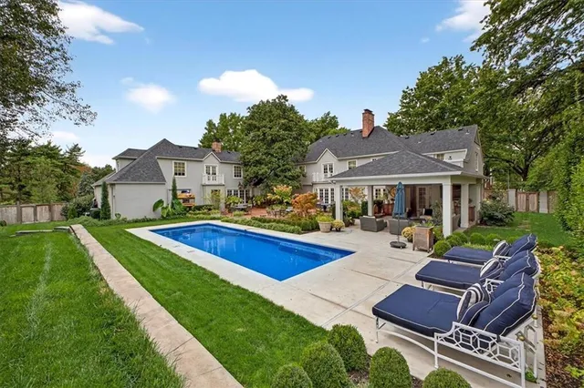 $3,750,000 | 1055 West 54th Street, Kansas City, MO 64113