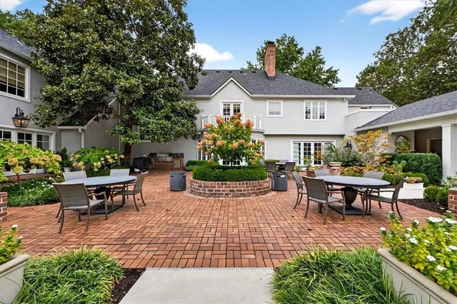 $3,750,000 | 1055 West 54th Street, Kansas City, MO 64113