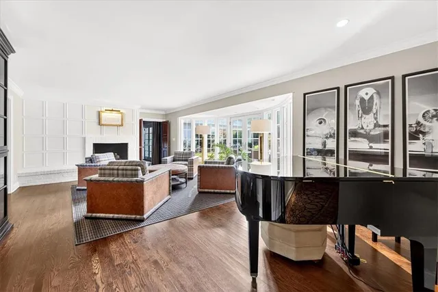 $3,750,000 | 1055 West 54th Street, Kansas City, MO 64113