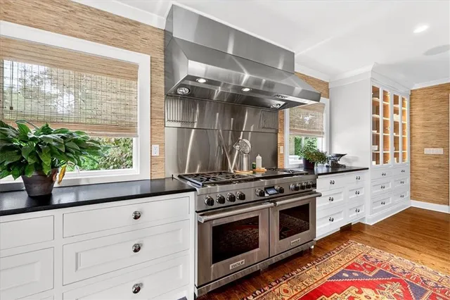 $3,750,000 | 1055 West 54th Street, Kansas City, MO 64113