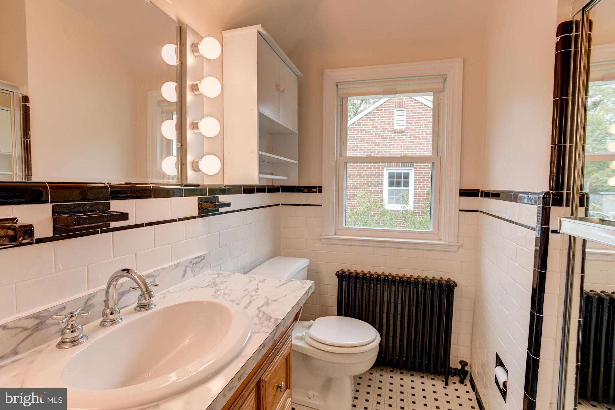 608 Warwick Road Baltimore, MD 21229 - Photo 18 of 33 Full Bath