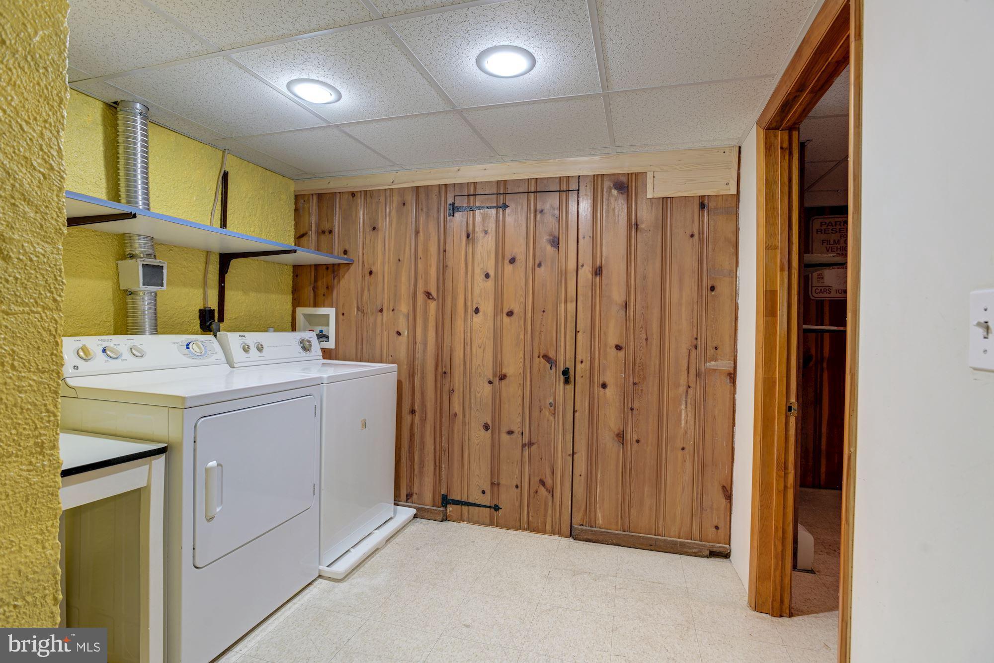 608 Warwick Road Baltimore, MD 21229 - Photo 24 of 33 Laundry Room