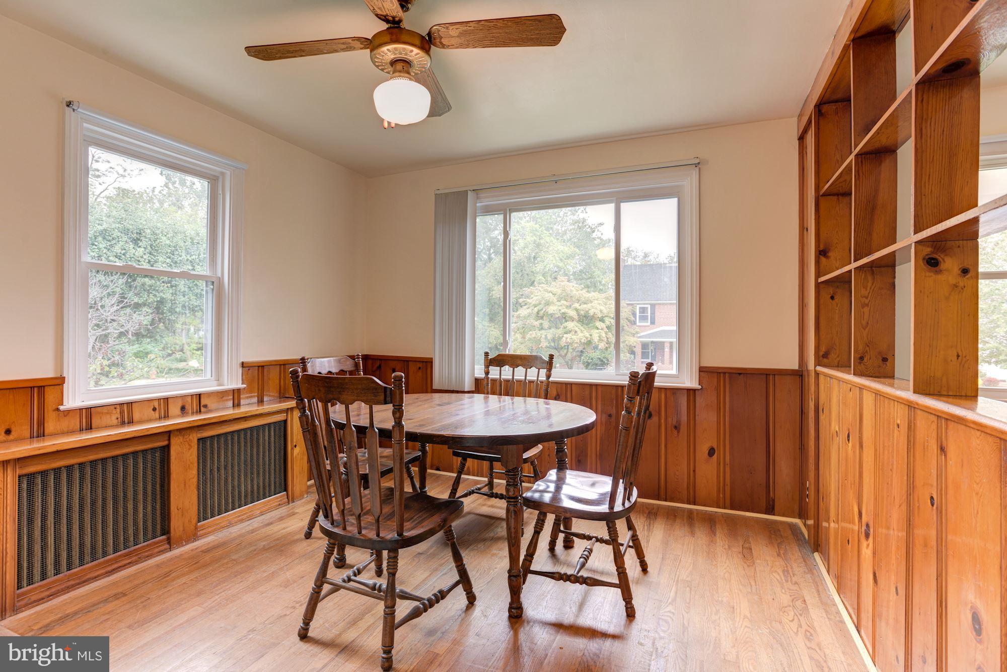 608 Warwick Road Baltimore, MD 21229 - Photo 8 of 33 Dining Room
