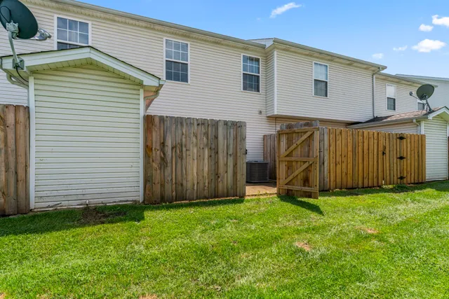 $259,900 | 304 Shoshone Place, Murfreesboro, TN 37128