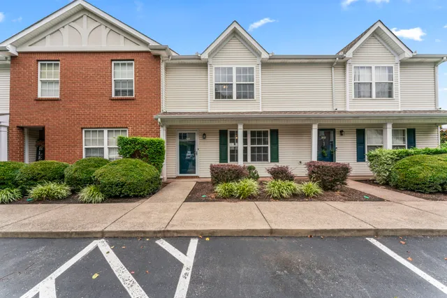 $259,900 | 304 Shoshone Place, Murfreesboro, TN 37128