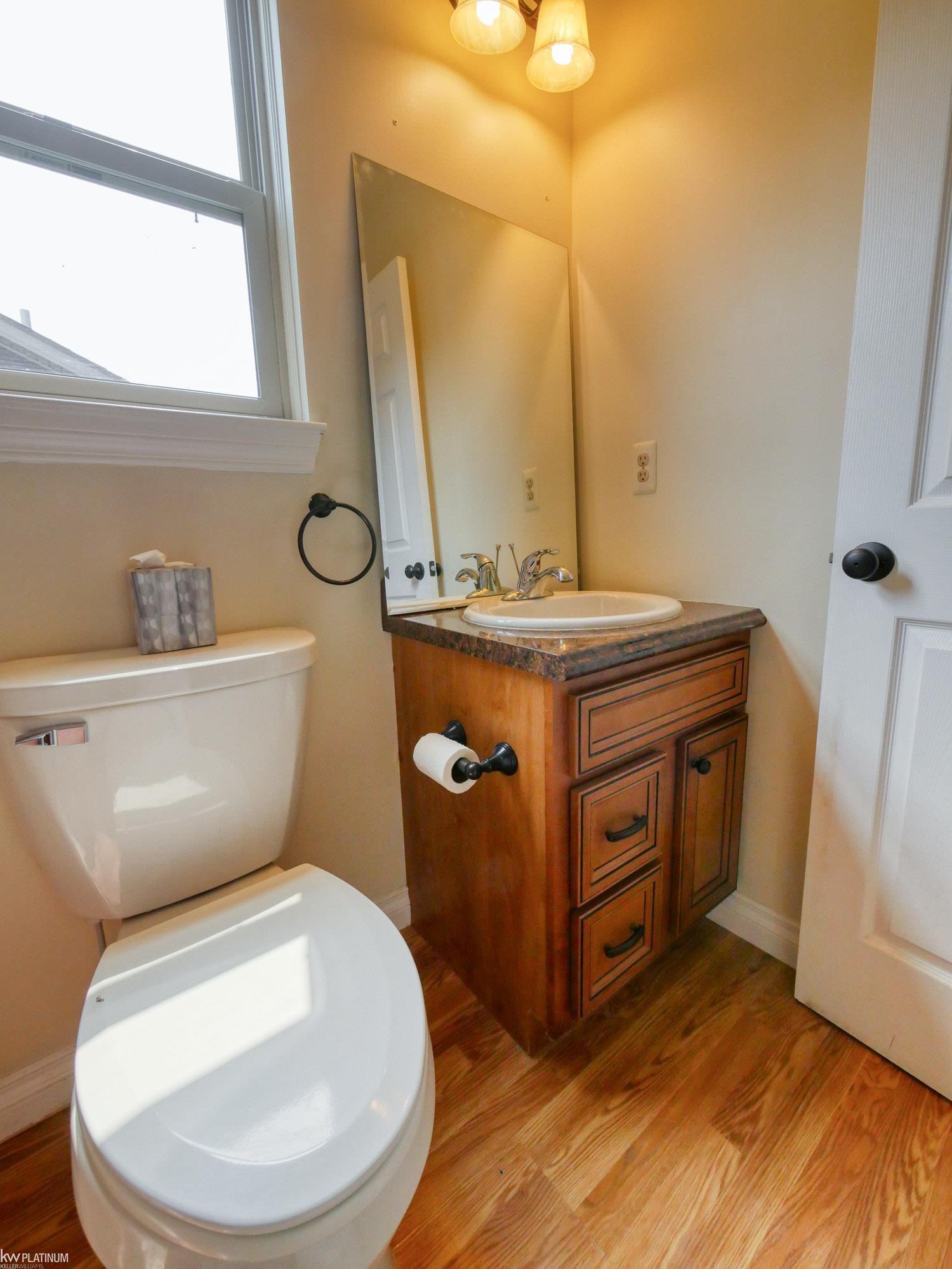9522 Amy Road Algonac, MI 48001 - Photo 23 of 29 50117422-22.JPG