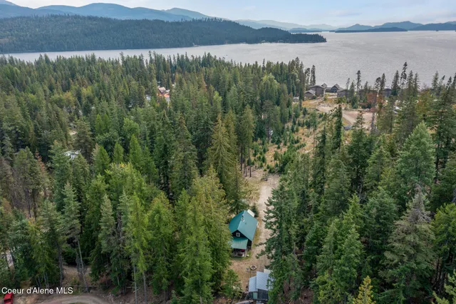 $600,000 | 3713 Reeder Bay Road, Nordman, ID 83848