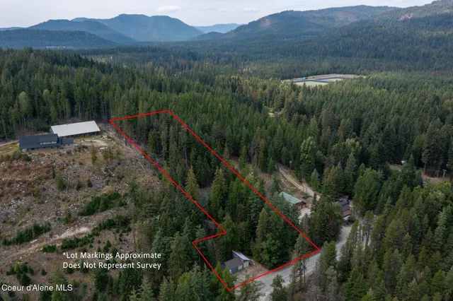 $600,000 | 3713 Reeder Bay Road, Nordman, ID 83848