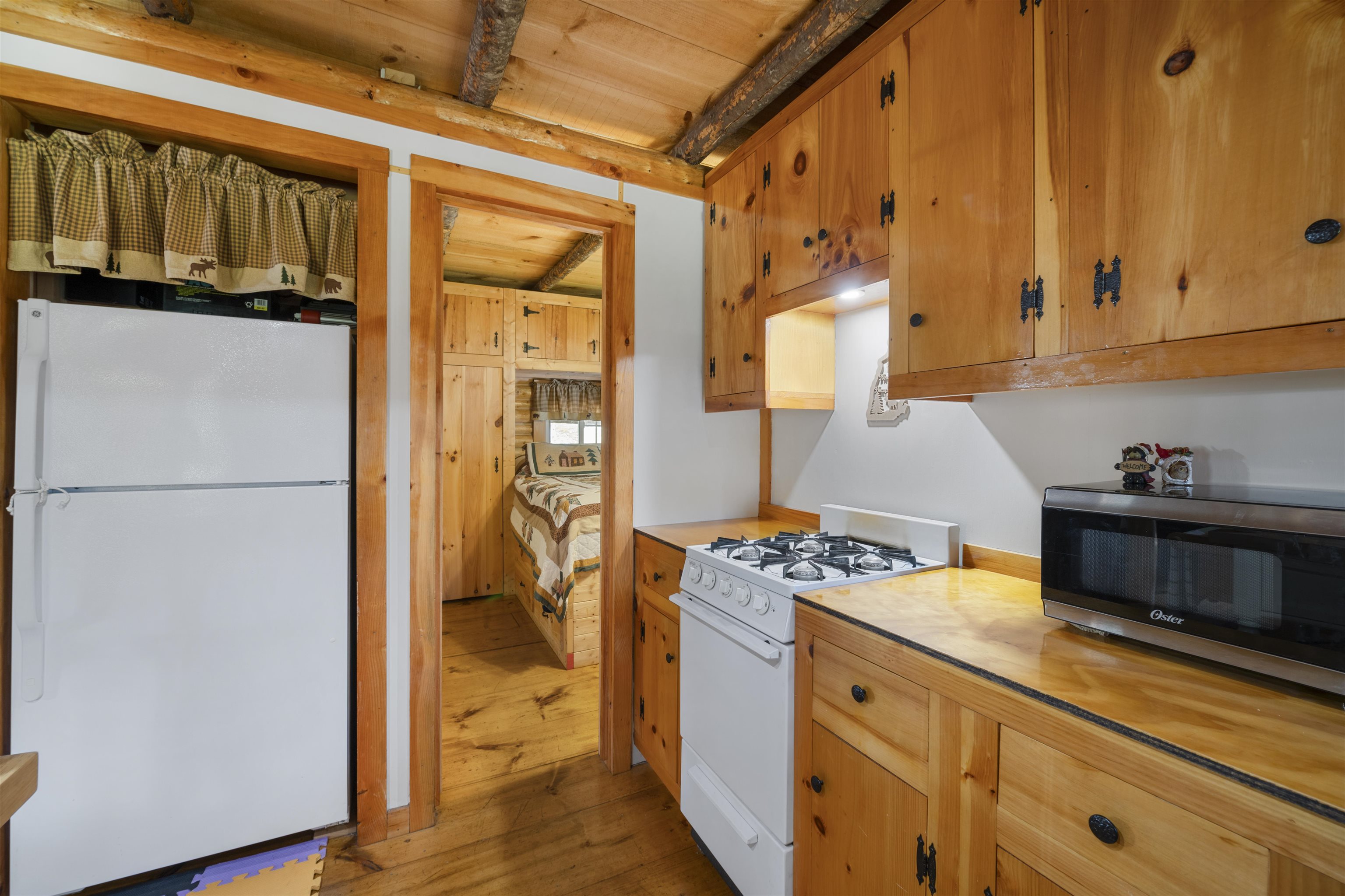 505 Hill Road Pittsburg, NH 03592 - Photo 18 of 49