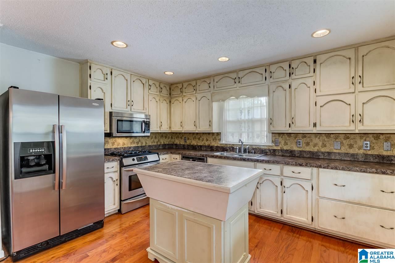 745 Twin Ridge Drive Gardendale, AL 35071 - Photo 9 of 21
