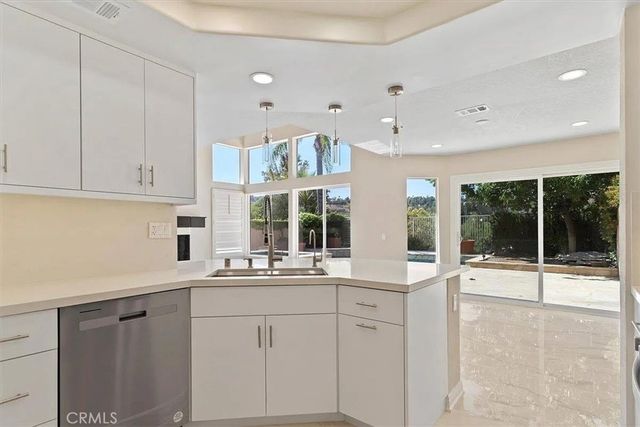 $8,250 | 24649 Cll Largo, Calabasas, CA 91302