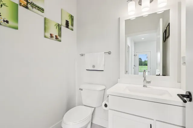 $799,900 | 4238 Lk Vista Boulevard, Oak Creek, WI 53154