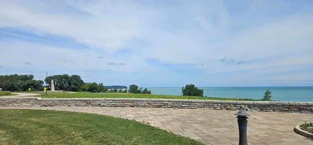 $799,900 | 4238 Lk Vista Boulevard, Oak Creek, WI 53154