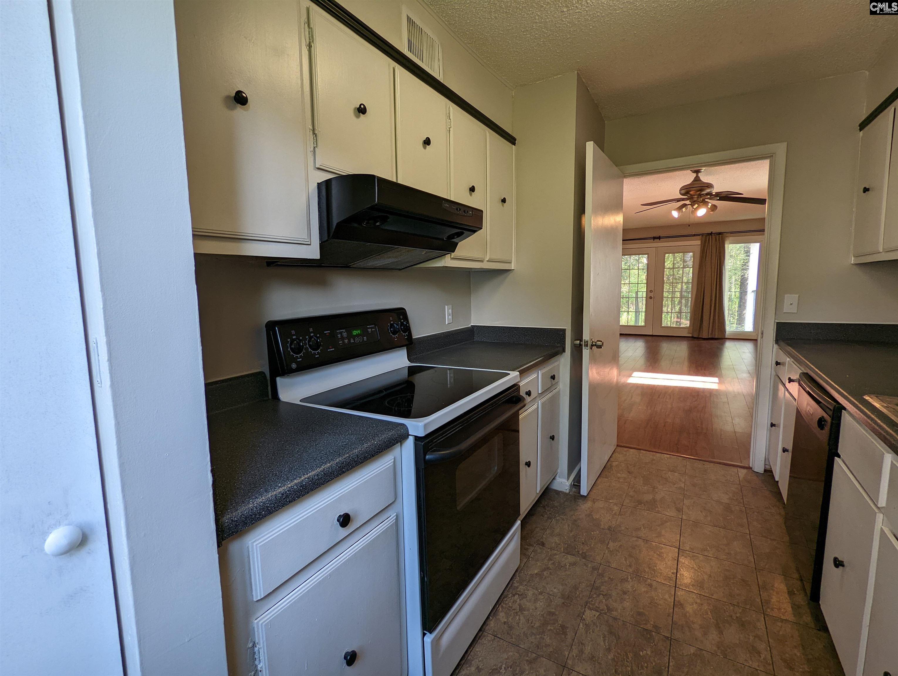1208 Bush River Road, Unit H4 Columbia, SC 29210 - Photo 9 of 18