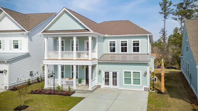 $659,990 | 4 Cherrywood Drive, Summerville, SC 29483