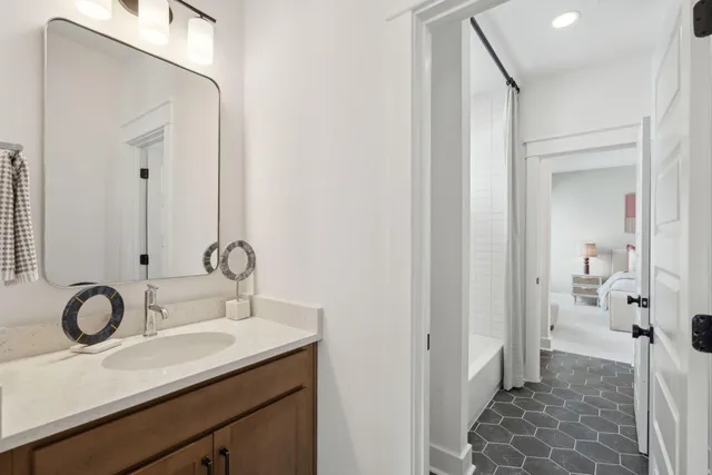 $659,990 | 4 Cherrywood Drive, Summerville, SC 29483