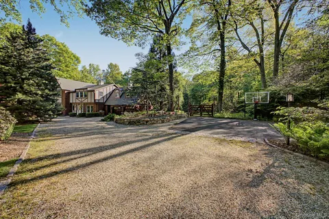 $1,595,000 | 80 Hack Green Road, Pound Ridge, NY 10576
