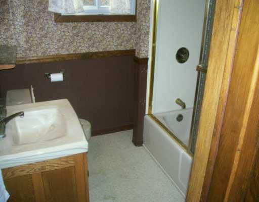 149 Ice Pond Road Leechburg, PA 15656 - Photo 3 of 7 Master Bath/Spa.