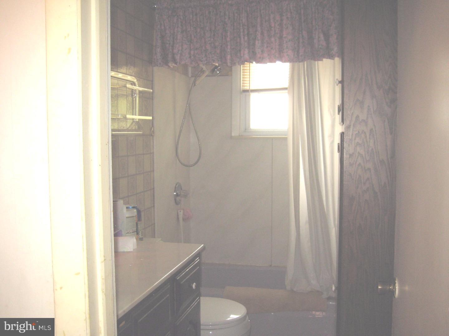824 Spring City Road Phoenixville, PA 19460 - Photo 6 of 15
