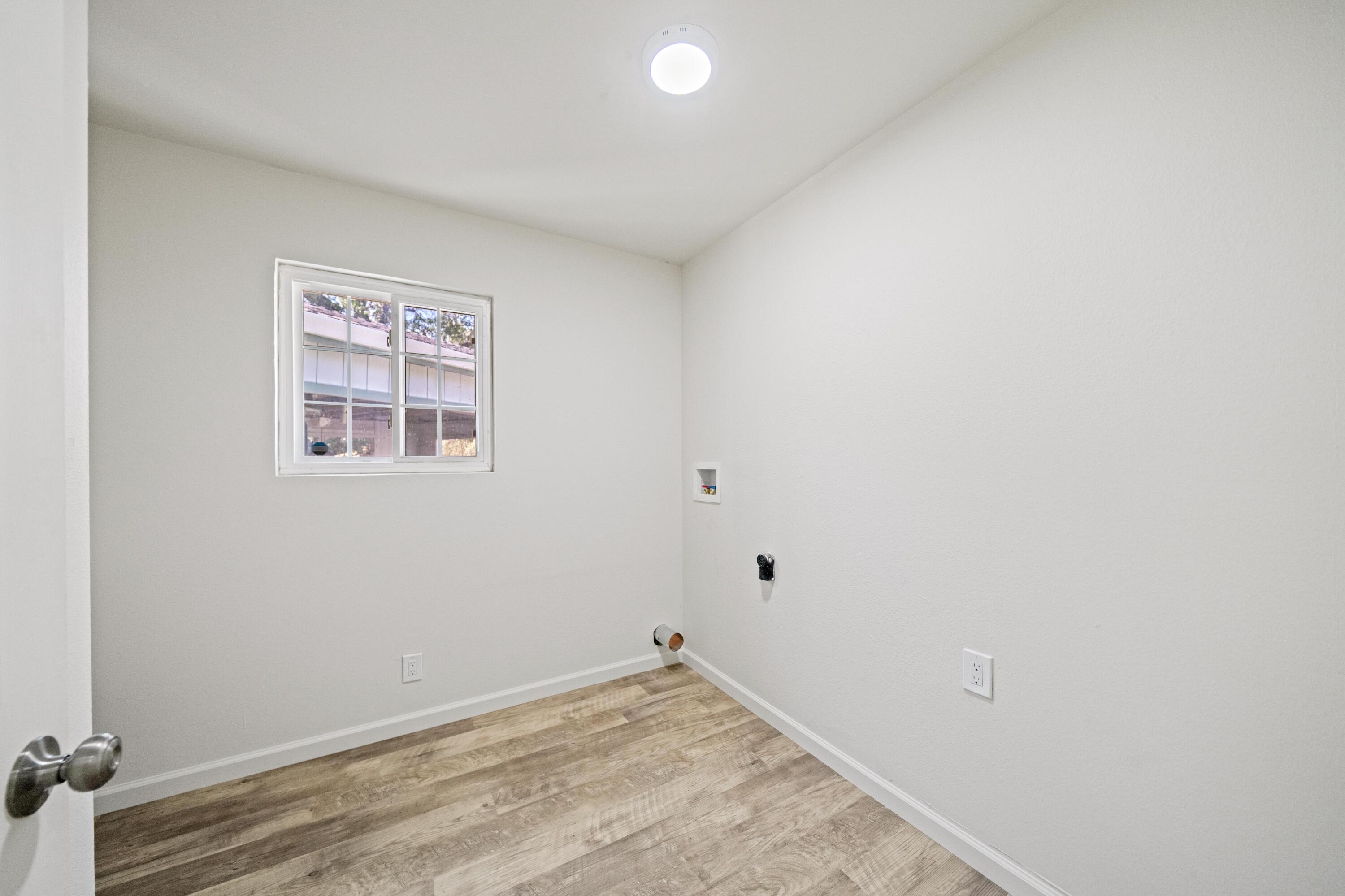 1330 Scenic Way Redding, CA 96001 - Photo 26 of 37 IMG-26