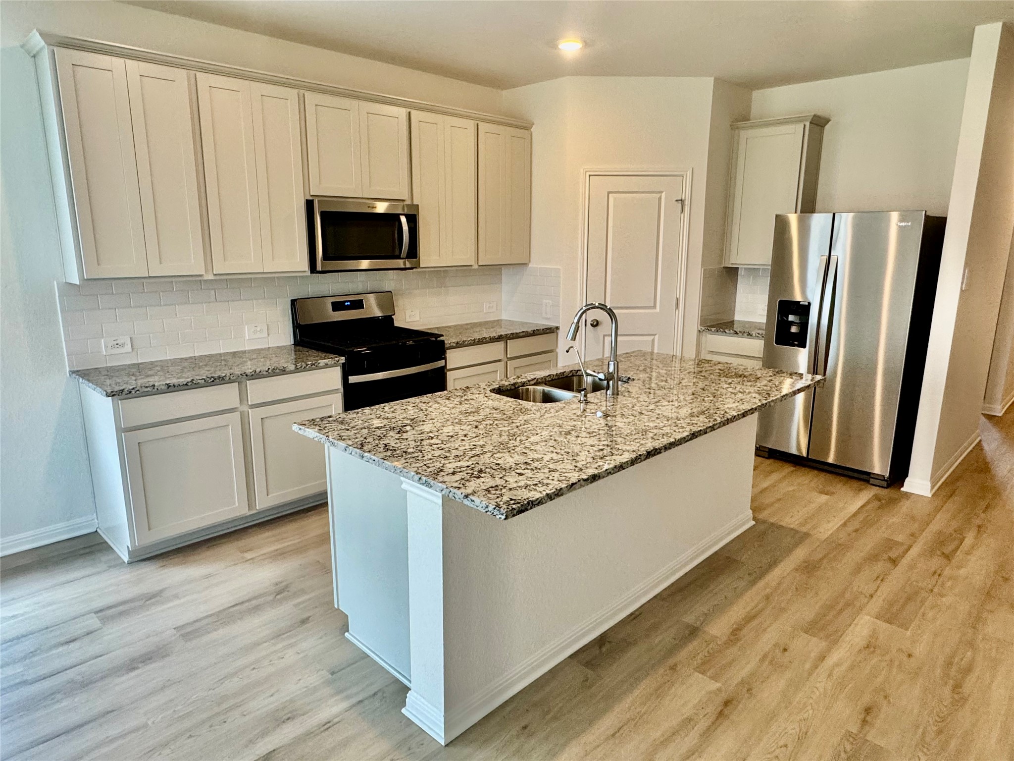 154 Boondoggle Ridge Cedar Creek, TX 78612 - Photo 2 of 16
