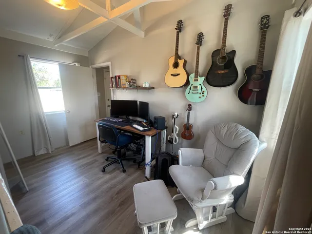 $925,000 | 792 Alamo Beach Road, Pipe Creek, TX 78063