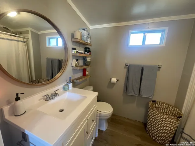 $925,000 | 792 Alamo Beach Road, Pipe Creek, TX 78063