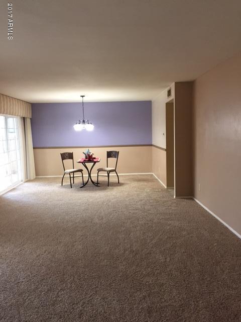 5206 West Redfield Road Glendale, AZ 85306 - Photo 13 of 34 Living Room
