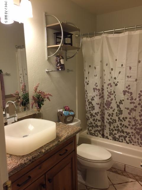 5206 West Redfield Road Glendale, AZ 85306 - Photo 21 of 34 Downstairs Bath